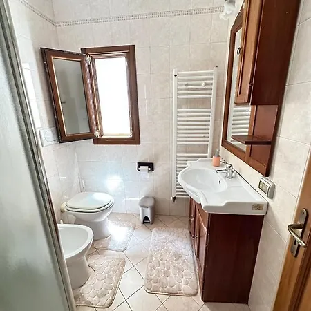 Holiday home Nonna Landa